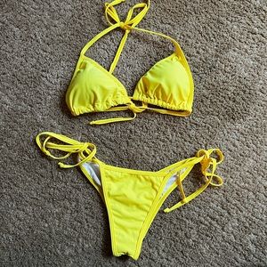 Two piece bathing suit with ruched bottoms size small